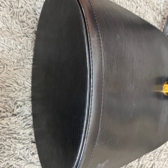 Louis Vuitton Cluny Vintage - Picture 6 of 11